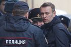 Navalnyj byl odsouzen k 30 dnům vězení. Ruská policie zadržela stovky demonstrantů