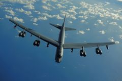 Při Dnech NATO nad Prahou proletí bombardér B-52 i stíhací letouny