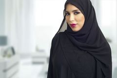 Nejvyšší soud USA podpořil muslimku ve sporu o nošení šátku