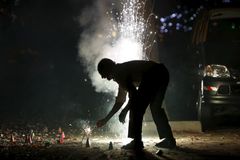 V Německu se začala prodávat pyrotechnika na silvestra. Úřady ale varují před petardami z Česka