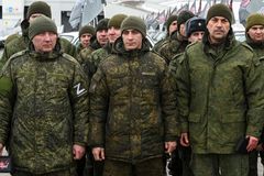 "Zmizíš na nulté linii." Ruští vojáci se zoufale brání rozkazům, odhaluje nahrávka