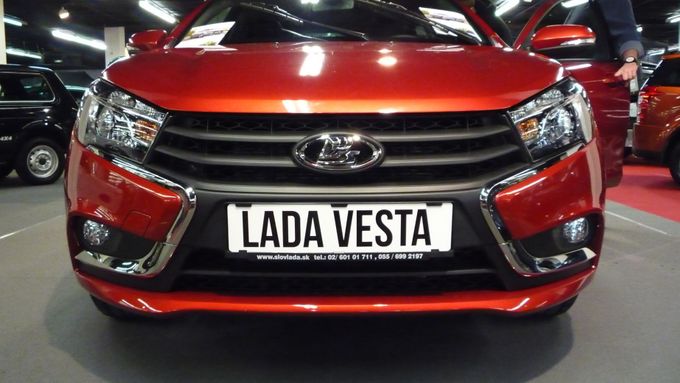 Lada v současnosti vyrábí několik modelů, například Vestu, Grantu, Kalinu, Largus, Xray a 4x4 (dříve Nivu).