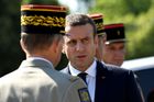 Je Polsko na slepé koleji? Francouzský prezident Macron vynechal zemi ze svých jednání