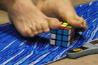 Rubikova kostka nohou
