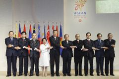 Analýza: ASEAN má chartu. A kostlivce ve skříni