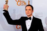Jim Parsons - další cena za roli Sheldona Coopera v seriálu Teorie velkého třesku.