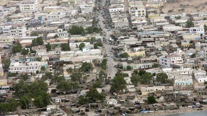 Francouzi zmizeli v Mogadišu, nyní jsou drženi na neznámém místě.