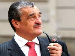 Czech Foreign Minister Karel Schwarzenberg also demanded that the Lex Schwarzenberg act be abolished and declared unlawful