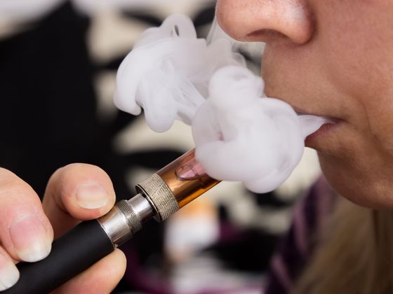USA a nebezpečné e-cigarety v číslech Elektronická cigareta, ilustrační foto.