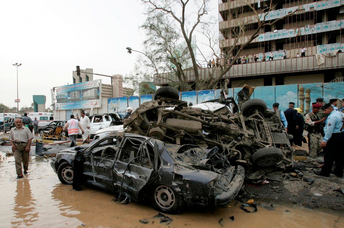 Následky výbuchu v Bagdádu