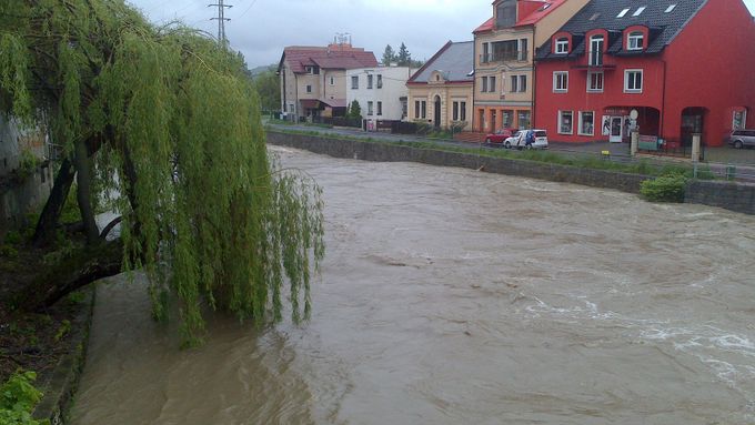 Velká voda ve Valašském Meziříčí.