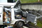 Na Jičínsku se srazila dodávka s kamionem, devět zraněných