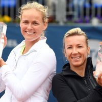 Peschkeová/Grönefeldová Anna-Lena Gröenenfeldová a Květa Peschkeová po finále čtyřhry na J&T Banka Prague Open