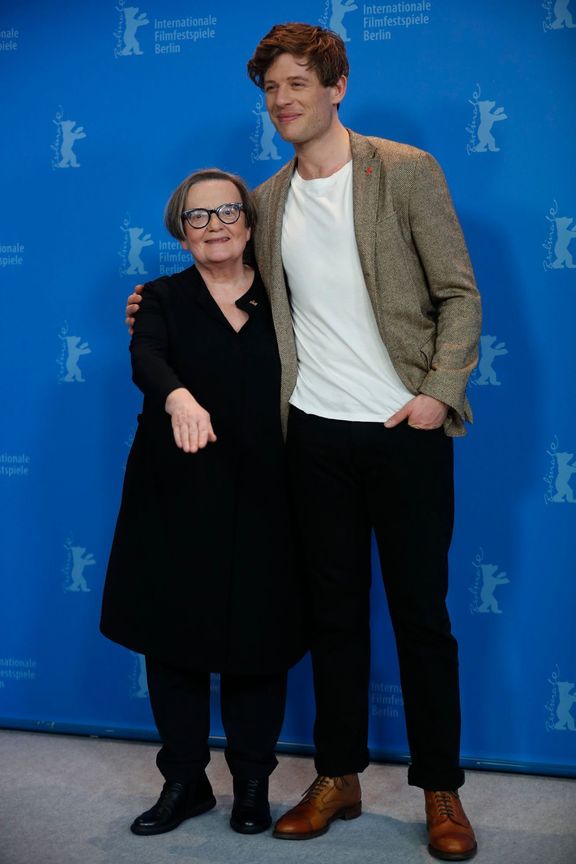 Agnieszka Hollandová s představitelem hlavní role Jamesem Nortonem.