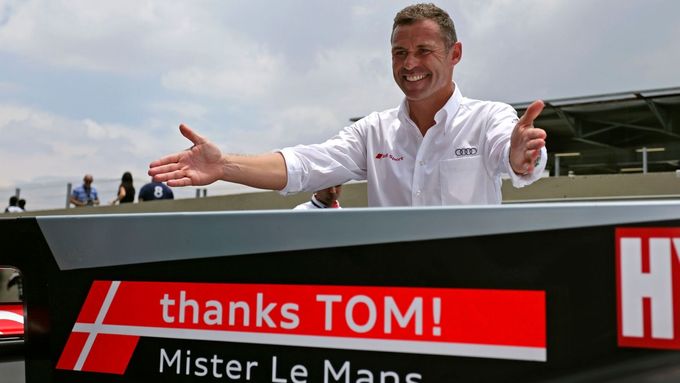 Tom Kristensen odjel svůj poslední závod kariéry s nápisem "Díky Tome - Pan Le Mans" na svém Audi.