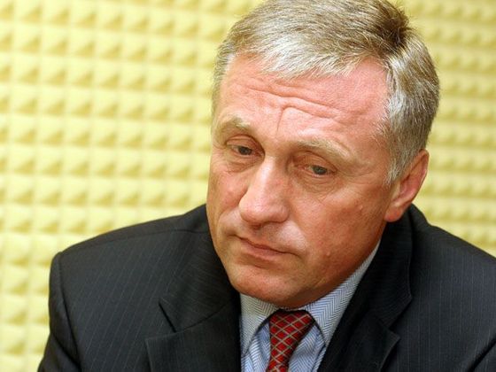 Infobox Mirek Topolánek přijel do Aktuálně.cz