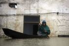 V Malajsii kvůli záplavám evakuovali přes sto tisíc lidí