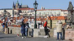 Ilustrační foto - Česko, Pražský hrad, Praha, Karlův most, lidé, Češi, turisté, turismus