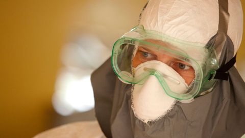 Infekcionista: Vývoj léku na ebolu může stát miliardu dolarů