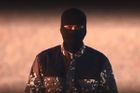 Mají islamisté nového Džihád Johna? Britové prověřují totožnost muže z videa s vraždou špionů