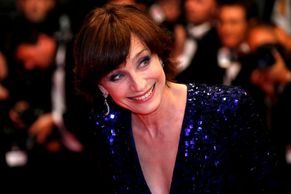 Cannes 2013: Refnova krvavá matka, Redford a krásky na mokrém koberci