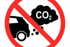 Letošní limit je zase o kousek dál. Emise CO2 nových aut vloni v Evropě vzrostly