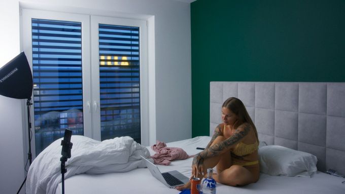 Dokument Virtuální přítelkyně česká kina uvádějí od 6. listopadu.