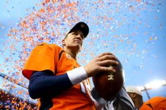 Manning se může loučit se Super Bowlem, Broncos jsou ve finále