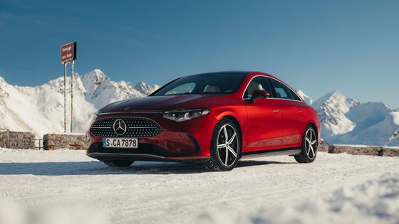 Když šířka motoru znamená všechno. Hybridní CLA jsme zkoušeli tam, kde končí silnice