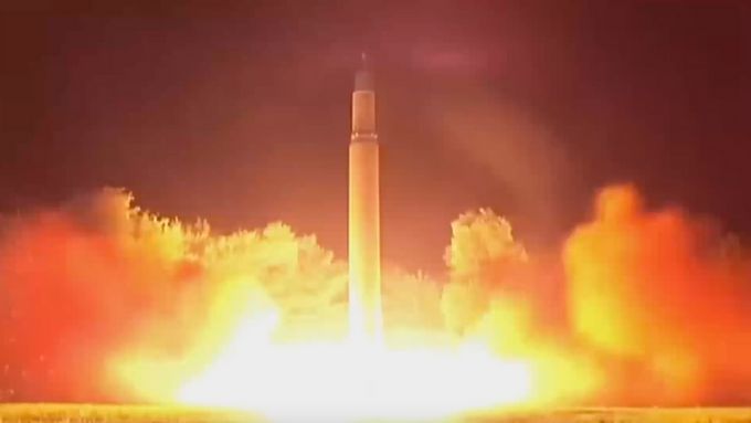 Test severokorejské balistické rakety v roce 2017.