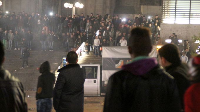 Nepokoje při silvestrovských "oslavách" v Kolíně nad Rýnem v roce 2015.