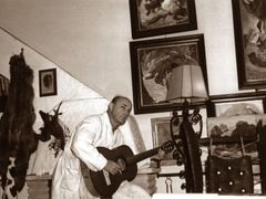Zdeněk Burian byl i tramp a kytarista, jeho ateliér prý připomínal zálesácký srub.