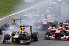 Formule 1 živě: Hamilton v Monze marně stíhal Rosberga. Ferrari riskantní strategie nevyšla