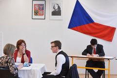 Ústní maturita z češtiny a cizího jazyka bude letos dobrovolná, oznámil Plaga