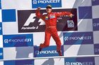 Pět let po nehodě je Schumacher stále králem F1. Na jeho rekordy však útočí Hamilton