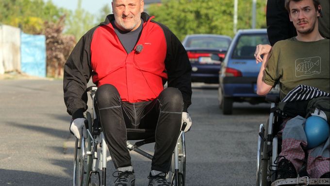 Pohled ředitele Metrostavu z invalidního vozíku