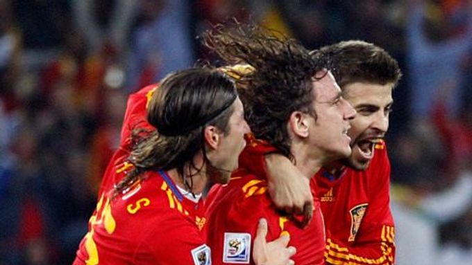 Carles Puyol rozhodl o výhře a postupu Španělů