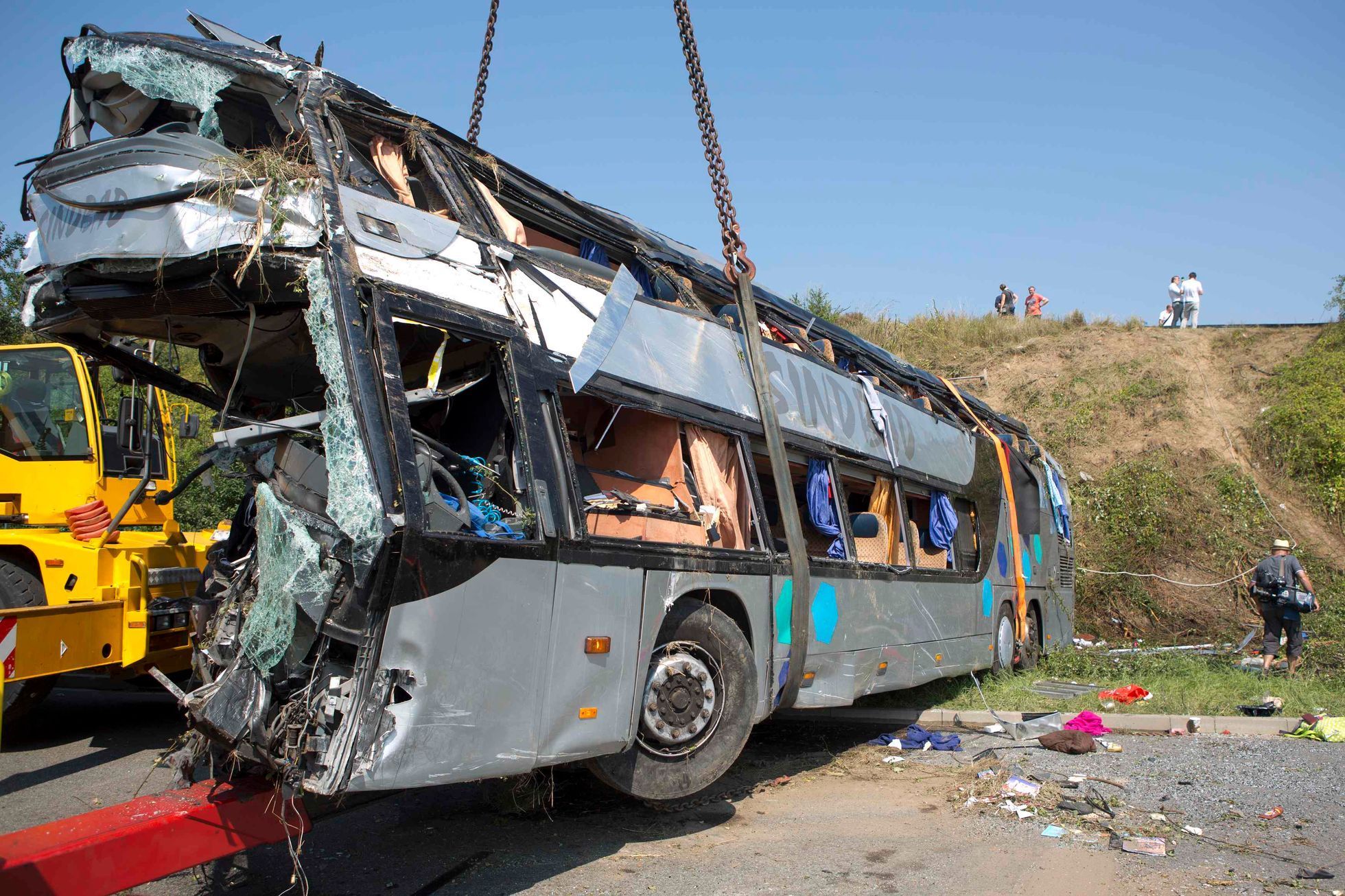 Nehoda autobusu na dálnici u Drážďan, 19. července 2014