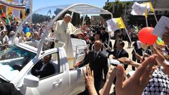 Palestina, Betlém, papamobil, papež František, zdravotníci, přestavba,