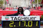 Světový rekord v maratonu! Keňanka Keitanyová opanovala londýnský závod