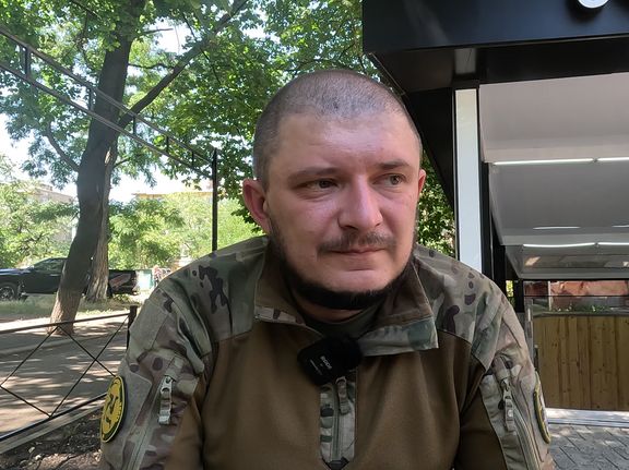 Major Jablonski z 28. brigády ukrajinské armády.