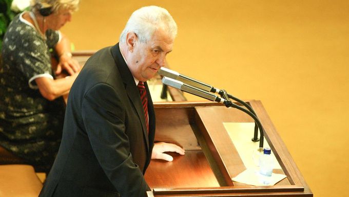 Miloš Zeman v Poslanecké sněmovně.