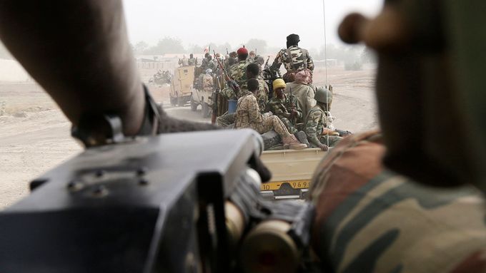 Čadští vojáci v boji proti Boko Haram.