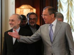 Ruský ministr zahraničí Sergej Lavrov a íránský ministr zahraničí Alí Akbar Salehí v Moskvě
