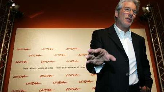 Richard Gere představuje v Římě film Hoax (Mystifikace)