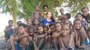 Když mají Papuánci problém, pomůže jim šaman. Studentka Aneta o cestování při škole