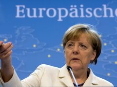 Další symbol Německa: kancléřka Angela Merkelová. Němci ji nejen uznávají jako političku, oni se s ní ztotožňují.