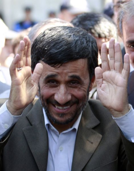 Ahmadínežád v Istanbulu