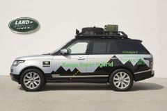 Land Rover přichází s hybridem. Je to stále terénní vůz