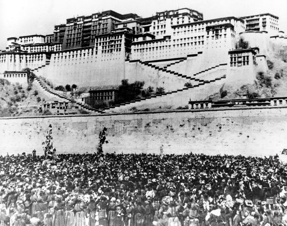 Povstání v Tibetu roku 1959, na snímku je dalajlamův palác Potála.